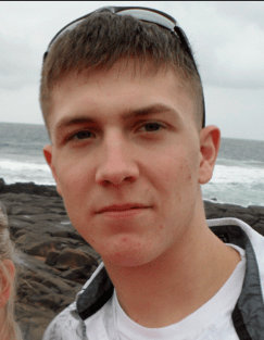 Μηνύουν τις ελληνικές Αρχές οι γονείς του Αμερικανού πεζοναύτη που αυτοκτόνησε στην πρεσβεία των ΗΠΑ στην Αθήνα [εικόνες] | iefimerida.gr 5