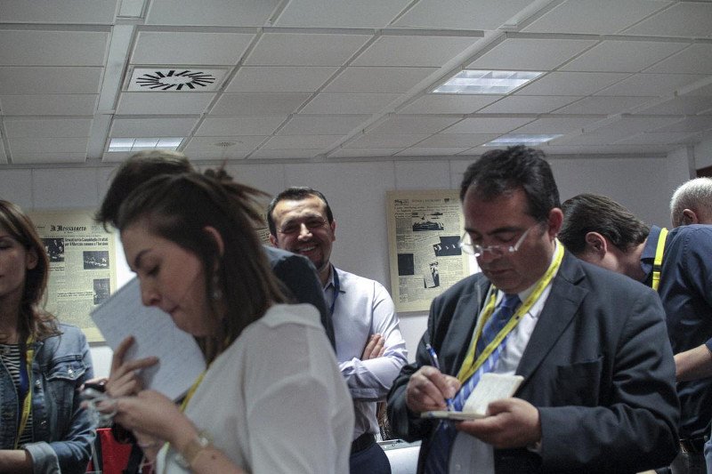 Το ξενύχτι Σακελλαρίδη, Παππά και δημοσιογράφων στις Βρυξέλλες [εικόνες] | iefimerida.gr 3