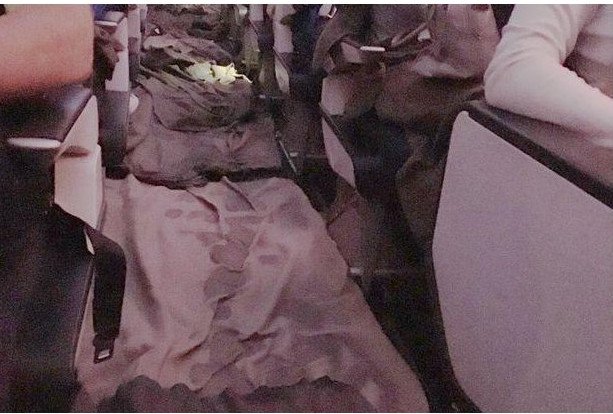 Χάος σε πτήση της British Airways προς Λονδίνο -Πλημμύρισε η καμπίνα με νερά [εικόνες] | iefimerida.gr 1