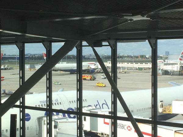 Συναγερμός: Πτήση της British προς Νέα Υόρκη δήλωσε έκτακτη ανάγκη και επιστρέφει στο Λονδίνο [εικόνες] | iefimerida.gr 3