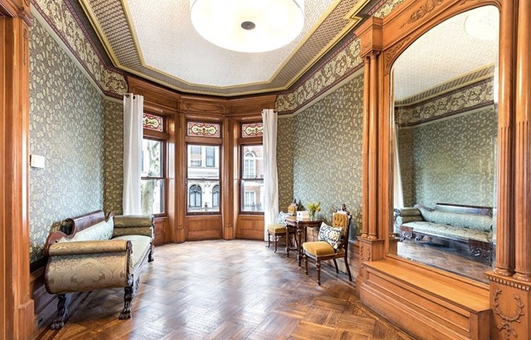 Σε αυτό το υπέροχο σπίτι στη Νέα Υόρκη έμενε στα 20 του ο Ομπάμα -Πωλείται αντί 4,3 εκατ. δολαρίων [εικόνες] | iefimerida.gr 1