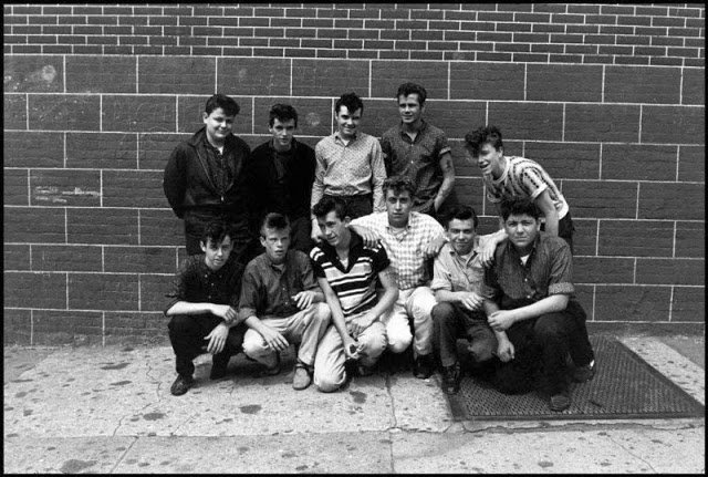 Ο φωτογράφος των συμμοριών της Νέας Υόρκης – Ακολούθησε με το φακό του τους πιο επικίνδυνους εφήβους της Αμερικής [εικόνες]  | iefimerida.gr 9