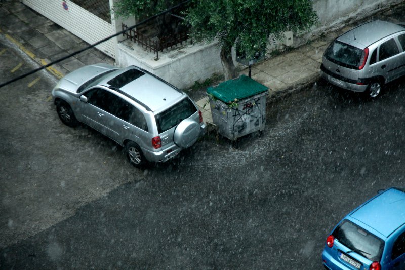 Σφοδρή καταιγίδα με χαλάζι και κεραυνούς έπληξε την Αττική [εικόνες] | iefimerida.gr 6