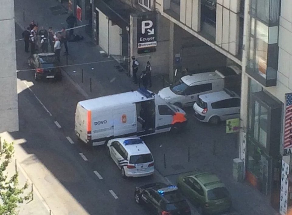 Λήξη συναγερμού στις Βρυξέλλες: Ο ύποπτος φορούσε «ψεύτικο» γιλέκο εκρηκτικών [εικόνες&βίντεο] | iefimerida.gr 0