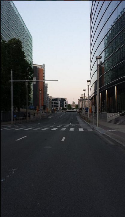 Απειλή για βόμβα στις Βρυξέλλες δίπλα από το κτίριο της Κομισιόν όπου θα γίνει η Σύνοδος Κορυφής [εικόνες] | iefimerida.gr 1