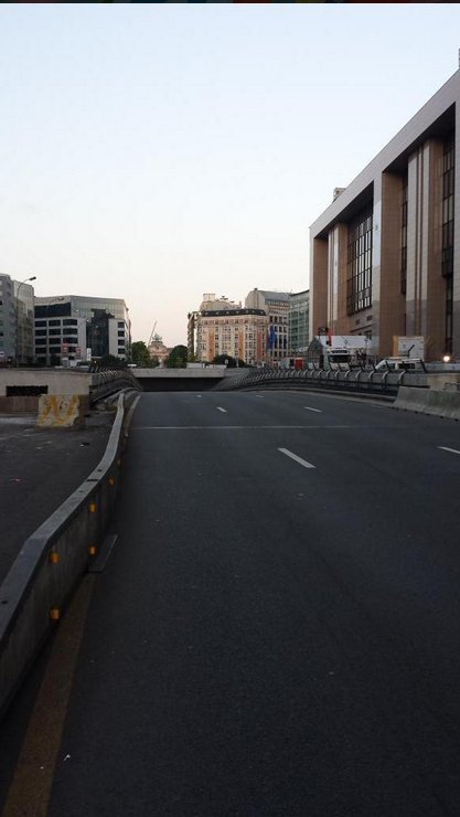 Απειλή για βόμβα στις Βρυξέλλες δίπλα από το κτίριο της Κομισιόν όπου θα γίνει η Σύνοδος Κορυφής [εικόνες] | iefimerida.gr 3