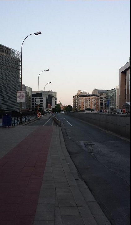 Απειλή για βόμβα στις Βρυξέλλες δίπλα από το κτίριο της Κομισιόν όπου θα γίνει η Σύνοδος Κορυφής [εικόνες] | iefimerida.gr 4