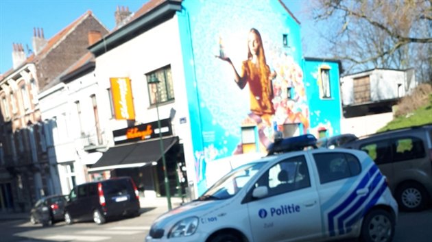 Λήξη συναγερμού στις Βρυξέλλες: Ενοπλος ταμπουρώθηκε σε σπίτι [βίντεο] | iefimerida.gr 2