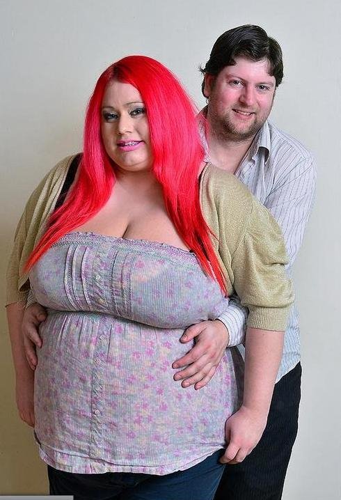 H γυναίκα που κόντεψε να πνίξει τον εραστή της με το στήθος [εικόνες] | iefimerida.gr 0