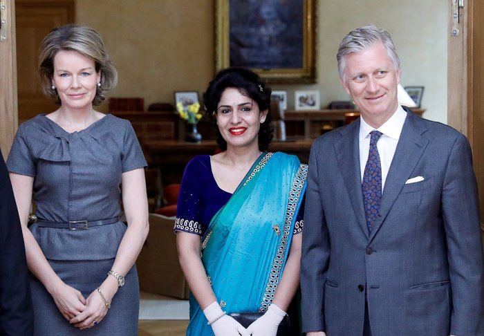 Συγκλονίζει η γυναίκα-σύμβολο των επιθέσεων στις Βρυξέλλες: Θέλω να βρω τον άνδρα που με βοήθησε [εικόνες] | iefimerida.gr 2