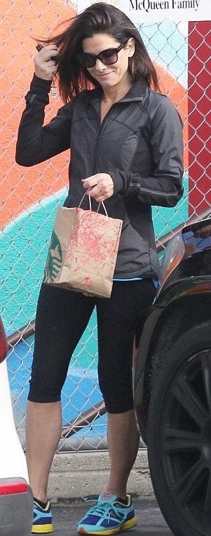 Η Σάντρα Μπούλοκ στα 50 της «τα σπάει» [εικόνες] | iefimerida.gr 0