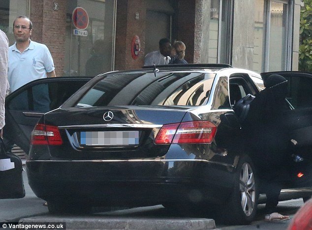 Ζιζέλ: Φόρεσε μπούρκα και πήγε κρυφά σε πλαστικό χειρουργό [εικόνες]  | iefimerida.gr 3