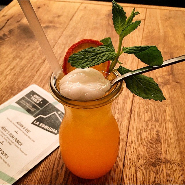 La Esquina: Ενα μικρό μπαρ στο Κολωνάκι κάνει τα καλύτερα burgers [εικόνες] | iefimerida.gr 11