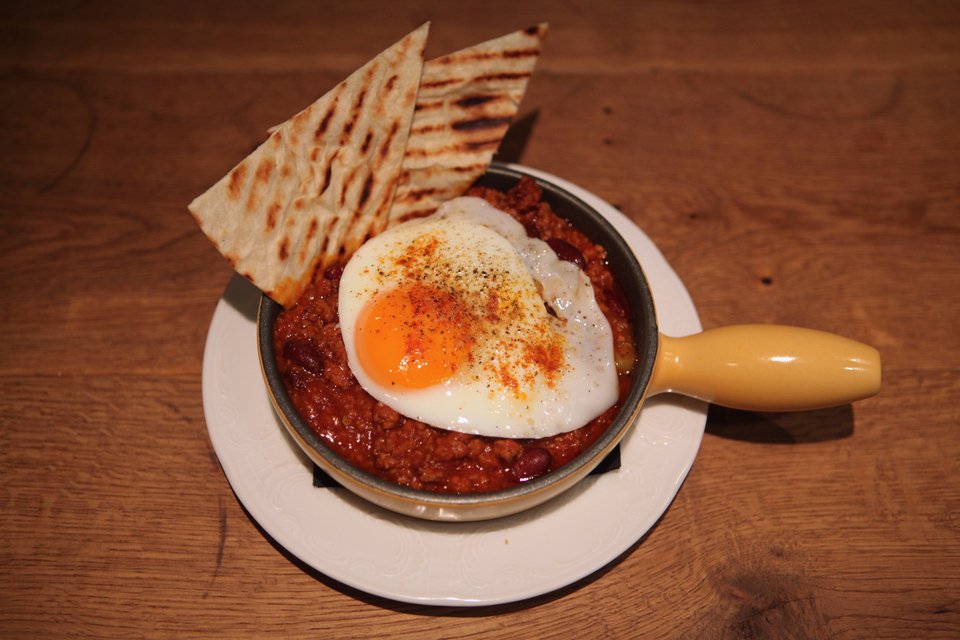 La Esquina: Ενα μικρό μπαρ στο Κολωνάκι κάνει τα καλύτερα burgers [εικόνες] | iefimerida.gr 4