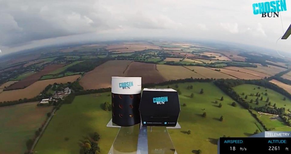 Το πρώτο burger που πήγε στο διάστημα [εικόνες & βίντεο] | iefimerida.gr 1