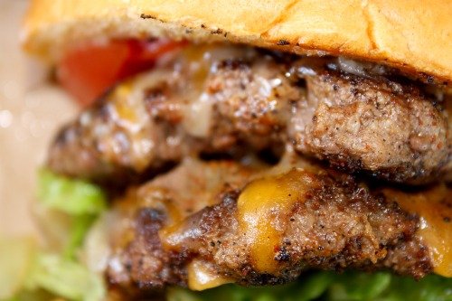Burger σπιτικό και μοναδικό | iefimerida.gr 1
