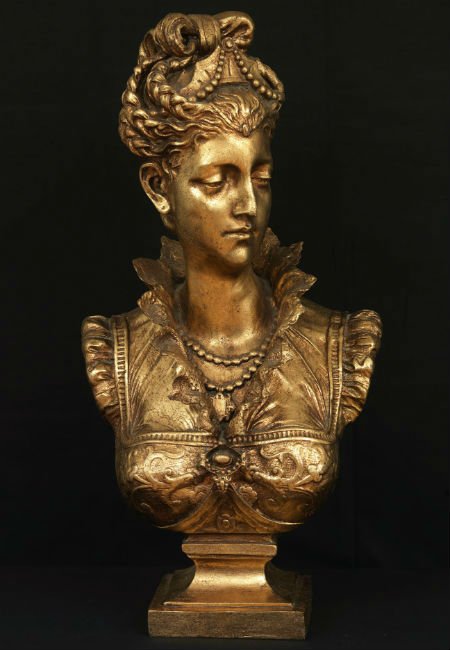 Ο δήμαρχος Μπουτάρης εκθέτει τα κιτς αντικείμενά του στου Ψυρρή [εικόνες] | iefimerida.gr 1