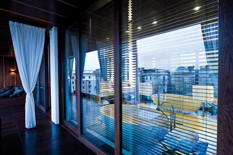 Bvlgari Ηotel: Δημοσιογράφος περιγράφει πώς είναι να μένεις στο πιο ακριβό ξενοδοχείο του Μιλάνου [εικόνες] | iefimerida.gr 10