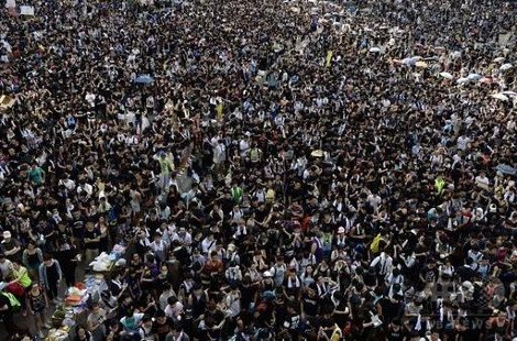 Χονγκ Κονγκ: Η επανάσταση της ομπρέλας -Τι συμβαίνει και βγήκαν όλοι στο δρόμο [βίντεο & εικόνες] | iefimerida.gr 5