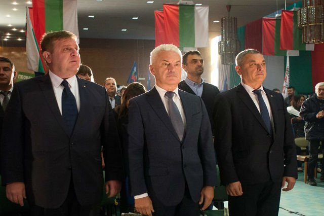 Βουλγαρία: Εκανε κυβέρνηση ο Μπορίσοφ με δύο ακροδεξιούς αντιπροέδρους | iefimerida.gr 0
