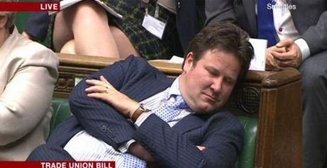 Γκάφα από το BBC: Τρόλαρε κωφό βουλευτή [εικόνες] | iefimerida.gr 0