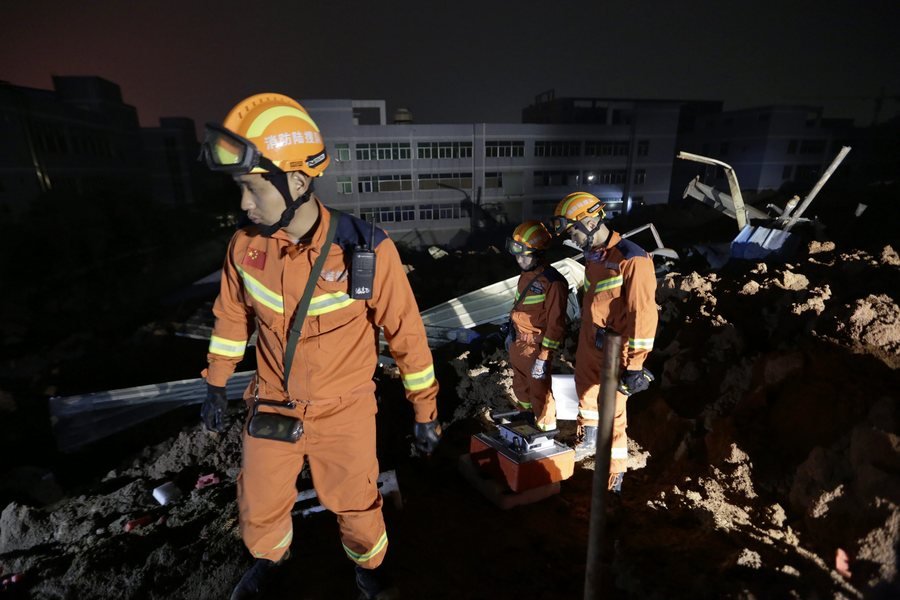 Τραγωδία στην Κίνα: Κατέρρευσε βιομηχανική λάσπη πάνω σε κτίρια -Τουλάχιστον 91 αγνοούμενοι [εικόνες] | iefimerida.gr 1