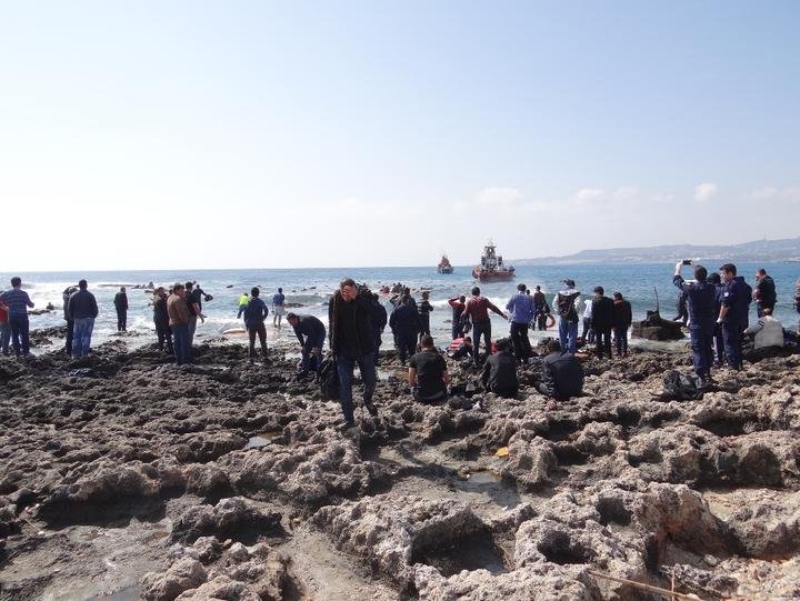 Τραγωδία με μετανάστες στη Ρόδο - Ναυάγιο με τουλάχιστον 3 νεκρούς [εικόνες & βίντεο] | iefimerida.gr 6