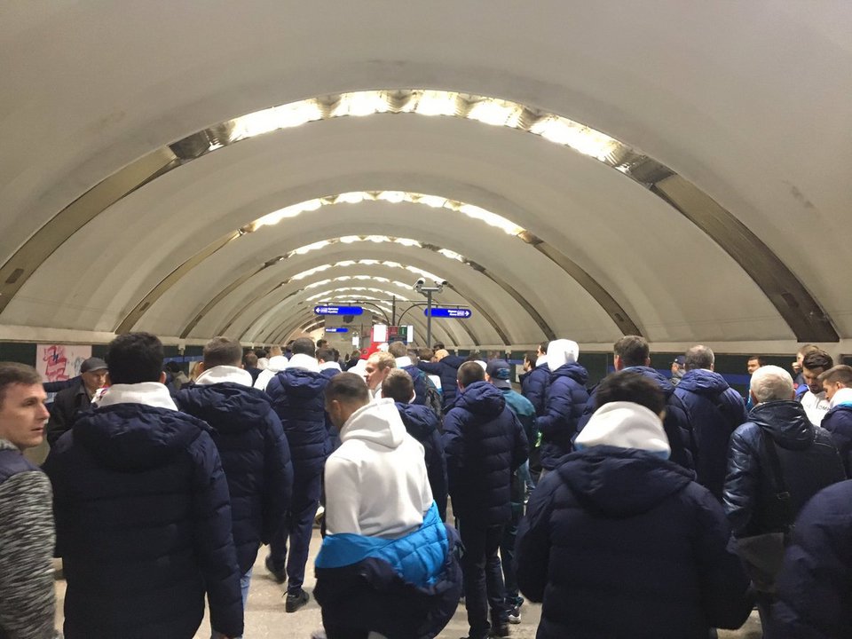 Η Ζενίτ τίμησε τους νεκρούς του μακελειού στην Αγία Πετρούπολη – Η ομάδα επιβιβάστηκε στο μετρό [εικόνες] | iefimerida.gr 4
