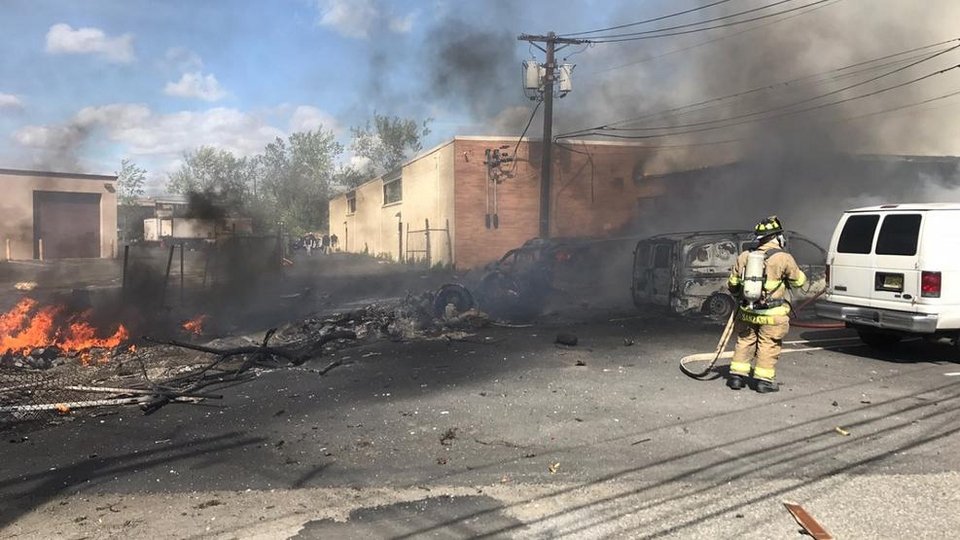 Αεροσκάφος συνετρίβη στη Νέα Υόρκη -Δύο νεκροί [εικόνες&βίντεο] | iefimerida.gr 0