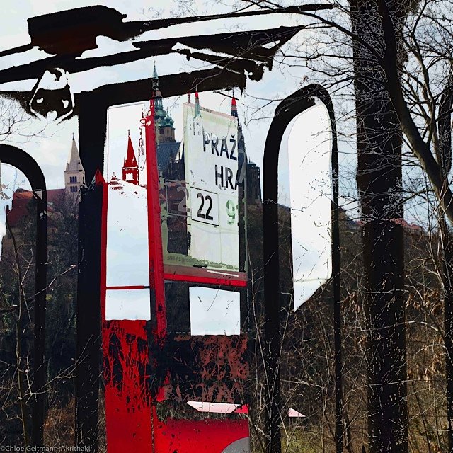 Η Χλόη Geitmann Ακριθάκη, κόρη του σπουδαίου εικαστικού, φωτογραφίζει την Πράγα [εικόνες] | iefimerida.gr 4