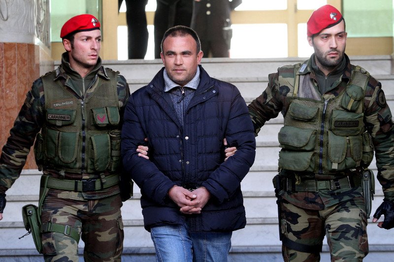 Ιταλία: Οι μαφιόζοι χάνουν την κηδεμονία των παιδιών τους | iefimerida.gr 4