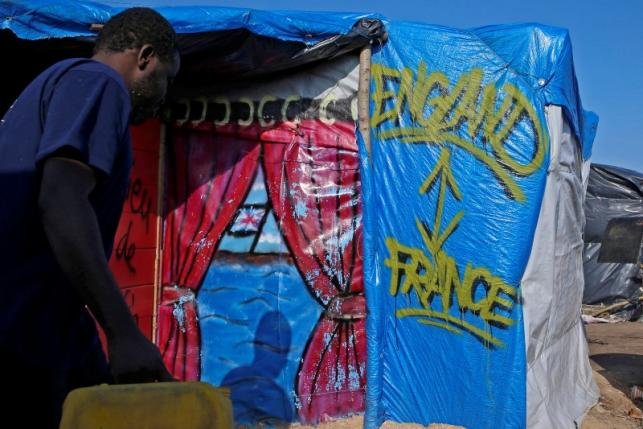 Εκκενώνουν τη «Ζούγκλα» του Καλαί -Σε λίγες ημέρες θα έχει αδειάσει ο μισός καταυλισμός [εικόνες] | iefimerida.gr 1