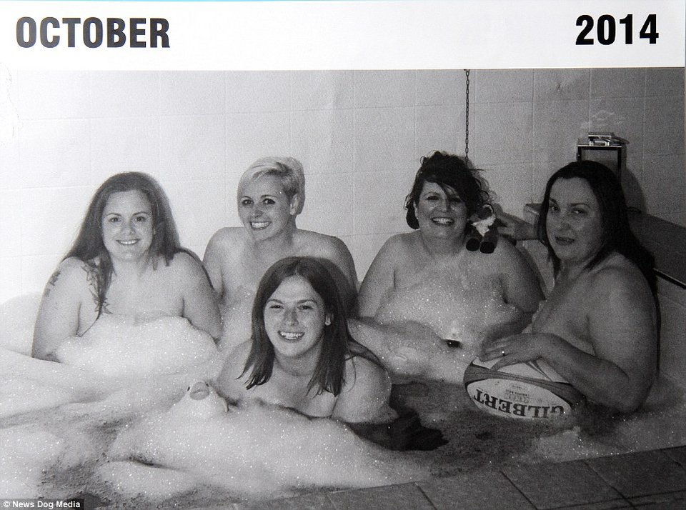 Το πιο κακόγουστο γυμνό ημερολόγιο μακράν – Κορίτσια του ράγκμπι φωτογραφίζονται γυμνά προκαλώντας γέλιο [εικόνες]  | iefimerida.gr 6