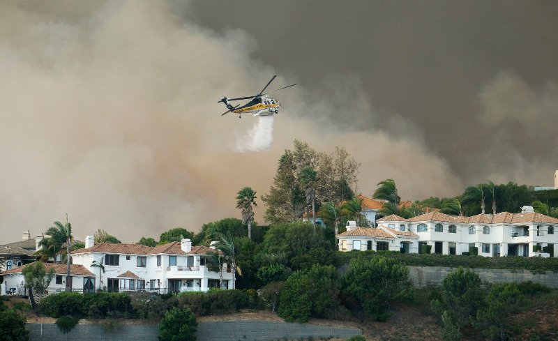 Περισσότεροι από 250.000 άνθρωποι έλαβαν εντολή να απομακρυνθούν από τα σπίτια τους