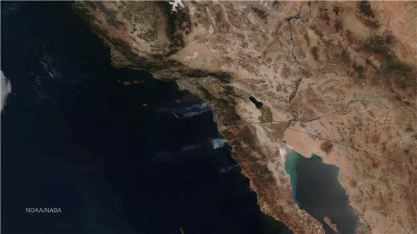 Συγκλονιστικές εικόνες από τον πύρινο εφιάλτη στην Καλιφόρνια -Ενας νεκρός, χιλιάδες άνθρωποι στον δρόμο [βίντεο] | iefimerida.gr 4