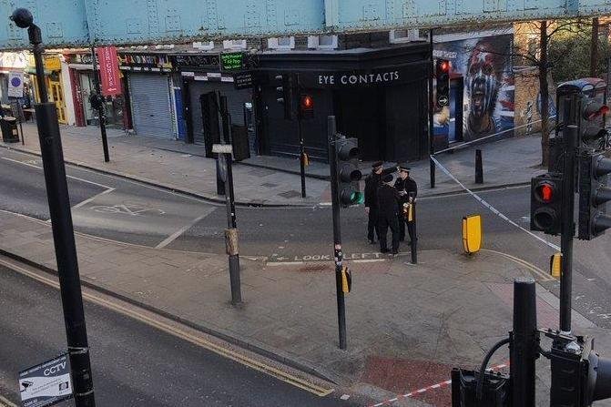 Συναγερμός στο Λονδίνο: Ανατίναξαν ΑΤΜ στο Camden Market [εικόνες] | iefimerida.gr 1