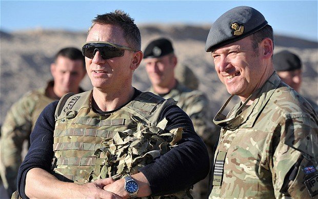 Ο Τζέιμς Μποντ στο Αφγανιστάν - Μία διαφορετική αποστολή για τον Ντάνιελ Κρέγκ [εικόνες] | iefimerida.gr 1