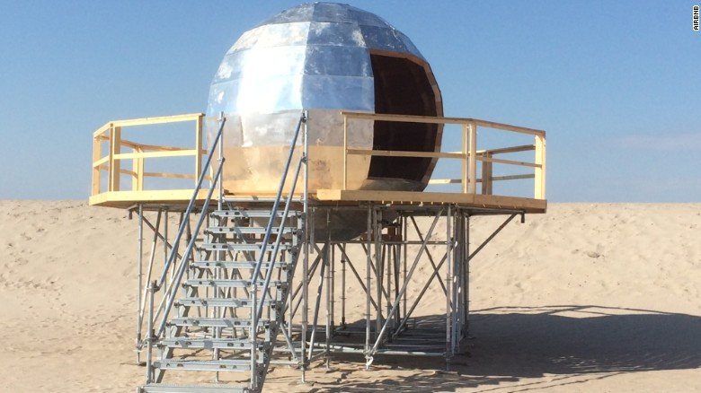 Δώδεκα έργα τέχνης μέσα στα οποία μπορεί να κοιμηθεί κάποιος [εικόνες] | iefimerida.gr 0