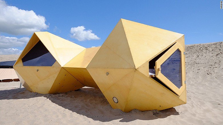 Δώδεκα έργα τέχνης μέσα στα οποία μπορεί να κοιμηθεί κάποιος [εικόνες] | iefimerida.gr 11