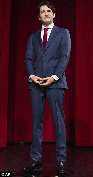 Το πιο αποτυχημένο κέρινο ομοίωμα είναι αυτό του Τζάστιν Τριντό -Χαμός στο Twitter [εικόνες & βίντεο] | iefimerida.gr 2