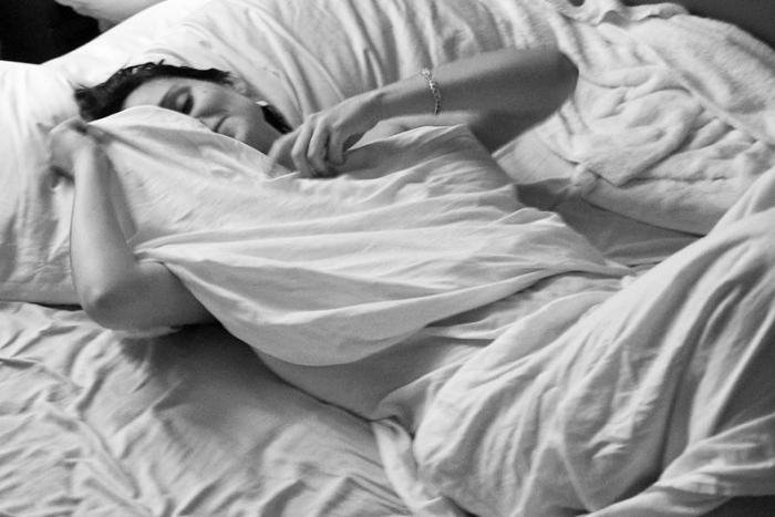 Eνας φωτογράφος απαθανατίζει συγκλονιστικά όλα τα στάδια του καρκίνου που πέρασε η γυναίκα του ως το τέλος [εικόνες] | iefimerida.gr 1