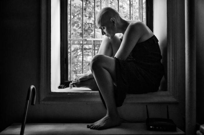 Eνας φωτογράφος απαθανατίζει συγκλονιστικά όλα τα στάδια του καρκίνου που πέρασε η γυναίκα του ως το τέλος [εικόνες] | iefimerida.gr 5