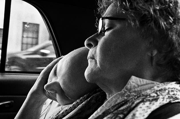 Eνας φωτογράφος απαθανατίζει συγκλονιστικά όλα τα στάδια του καρκίνου που πέρασε η γυναίκα του ως το τέλος [εικόνες] | iefimerida.gr 8