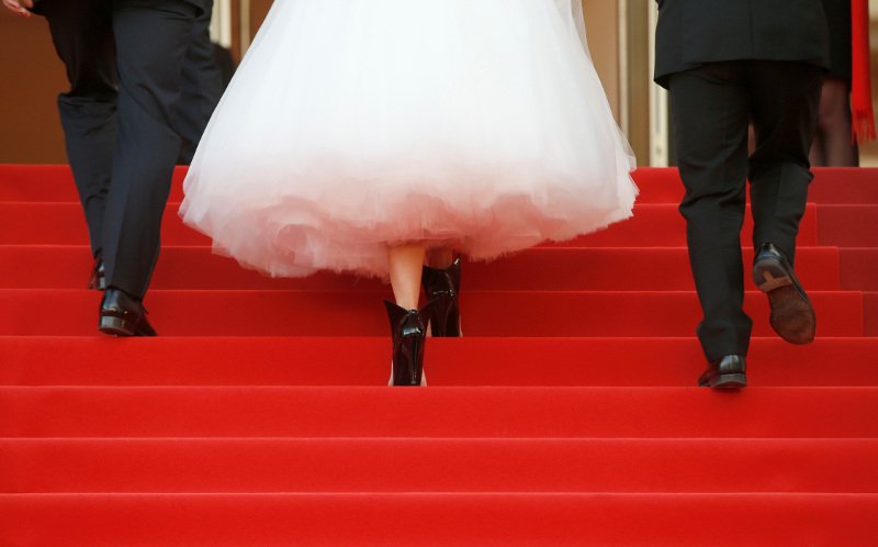 Πώς η Νικόλ Κίντμαν με 8 εμφανίσεις στο κόκκινο χαλί των Καννών «έσβησε» όλες τις γυμνές στάρλετ [εικόνες] | iefimerida.gr 5