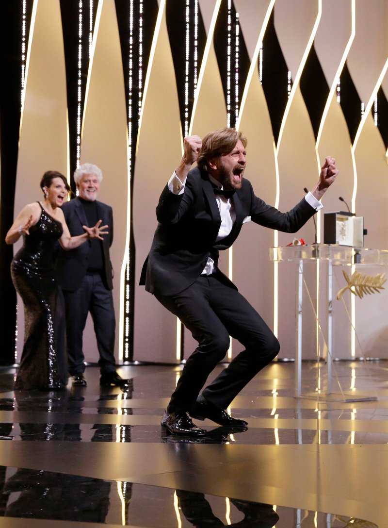 Κάννες: Χρυσός Φοίνικας στο «The Square», βραβείο σεναρίου για το Ελάφι του Λάνθιμου! | iefimerida.gr 0