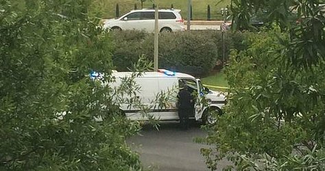 Αποκλείστηκε το Καπιτώλιο -Αυτοκίνητο τραυμάτισε αστυνομικό [εικόνες] | iefimerida.gr 1