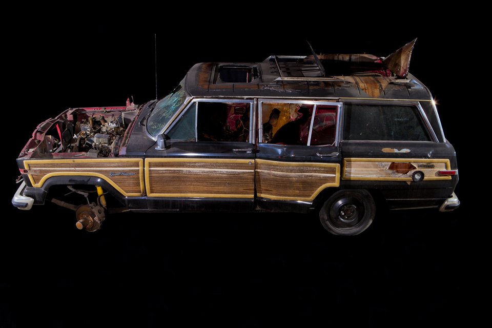 Αυτοκίνητα μετά το τρακάρισμα -Ο φωτογράφος που απαθανατίζει «τσαλακωμένες» λαμαρίνες [εικόνες] | iefimerida.gr 1