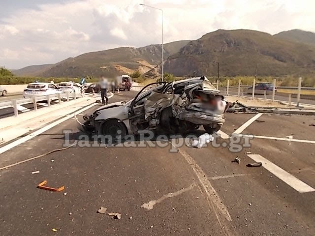 Απίστευτο τροχαίο στην Αταλάντη – Σώθηκαν επειδή έκλαιγε το μωρό τους [εικόνες] | iefimerida.gr 2