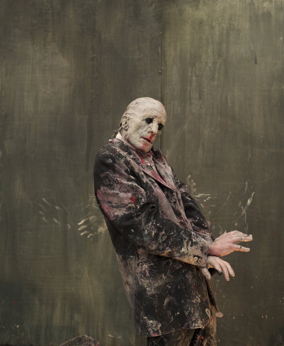 Olivier de Sagazan: Ο περφόρμερ από το Κονγκό που «ξεπουλάει» στο Φεστιβάλ Χορού Καλαμάτας [βίντεο] | iefimerida.gr 1