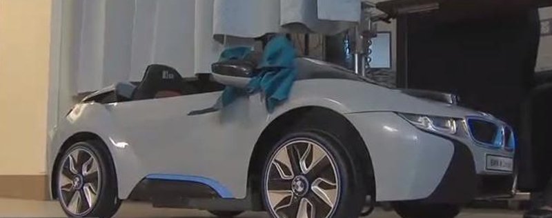 ΗΠΑ: Νοσοκομείο μεταφέρει με τηλεκατευθυνόμενα αυτοκινητάκια στο χειρουργείο τα παιδιά [εικόνες] | iefimerida.gr 3